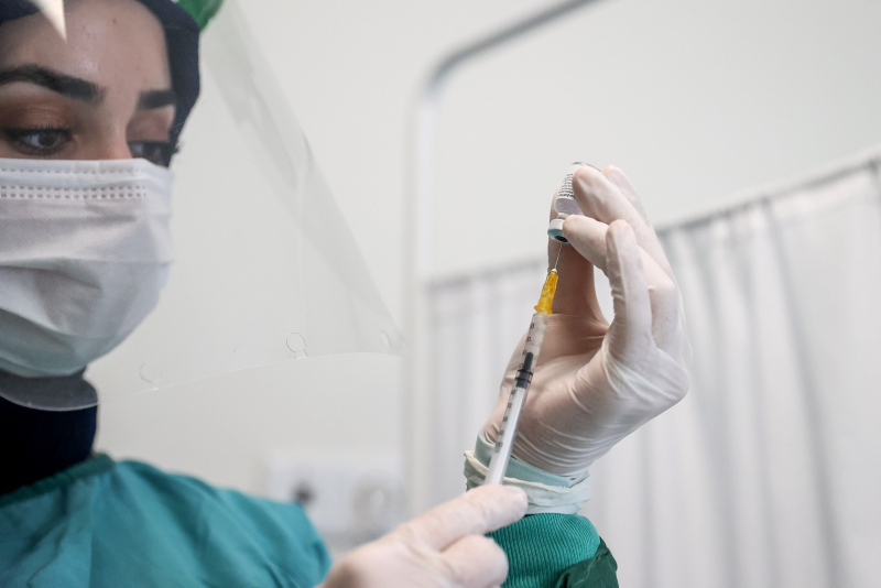 Koronavirüsten son dakika haberi: Aşıda talep 4 katına çıktı