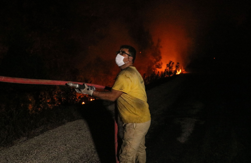 Yangınlardan son dakika gelişmeleri | Bakan duyurdu: 21 ilde 71 yangın! Manavgat’ta son durum ve şok görüntüler