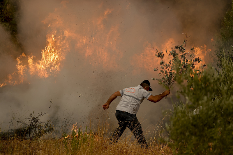 Yangınlardan son dakika gelişmeleri | Bakan duyurdu: 21 ilde 71 yangın! Manavgat’ta son durum ve şok görüntüler
