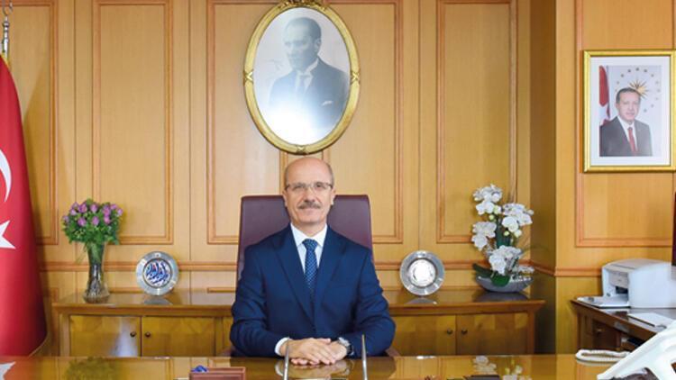 YÖK Başkanı Prof. Dr. Erol Özvar kimdir, kaç yaşında ve nereli? Yekta Saraç’ın yerine yeni YÖK Başkanı Erol Özvar atandı