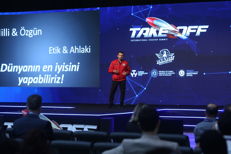 Selçuk Bayraktar hedeflerini anlattı: İnsansız savaş uçağında hedef 2023