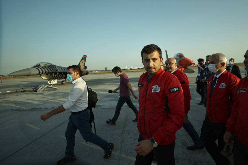 Selçuk Bayraktar hedeflerini anlattı: İnsansız savaş uçağında hedef 2023