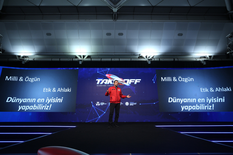 Selçuk Bayraktar hedeflerini anlattı: İnsansız savaş uçağında hedef 2023