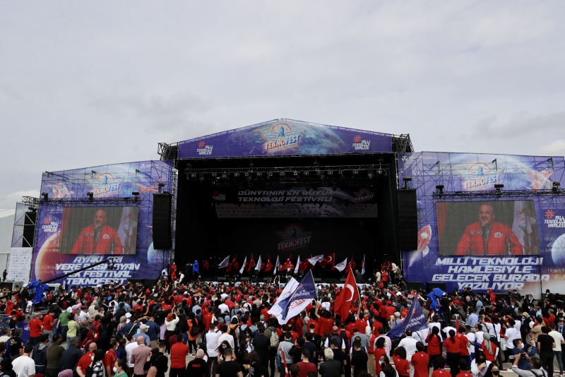 Selçuk Bayraktar hedeflerini anlattı: İnsansız savaş uçağında hedef 2023