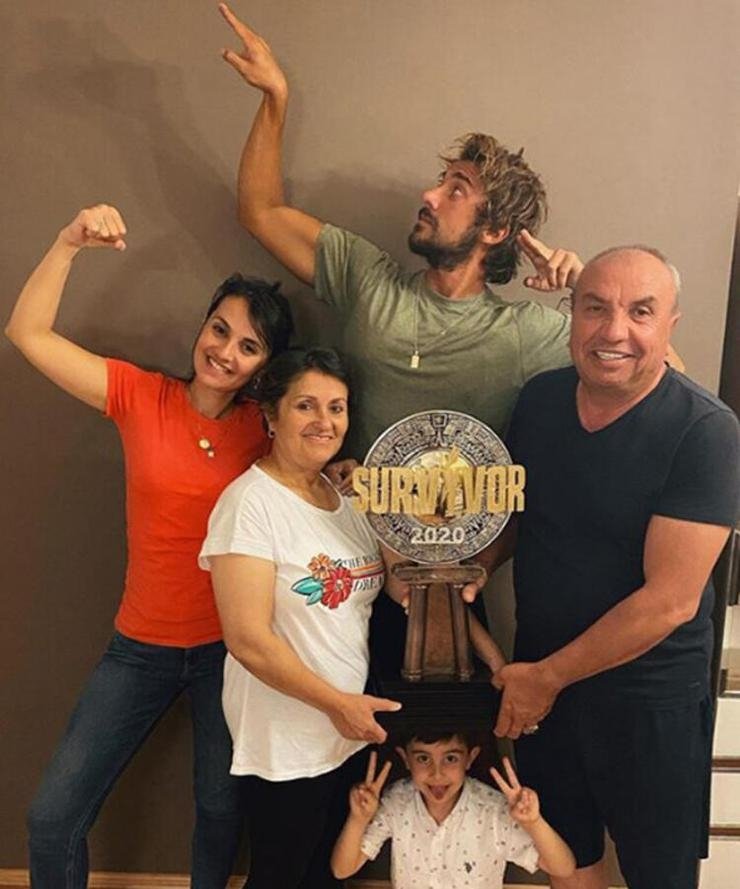 Survivor Cemal Can Canseven imaj değiştirdi! “Sakın bıyıklarıma laf etmek yok”