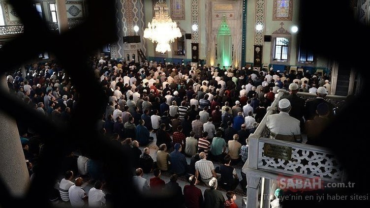 Bayram Namazı saat kaçta? Diyanet duyurdu: İstanbul, Ankara, Bursa, İzmir bayram namazı saati ve 81 il için 2022 bayram namazı saatleri