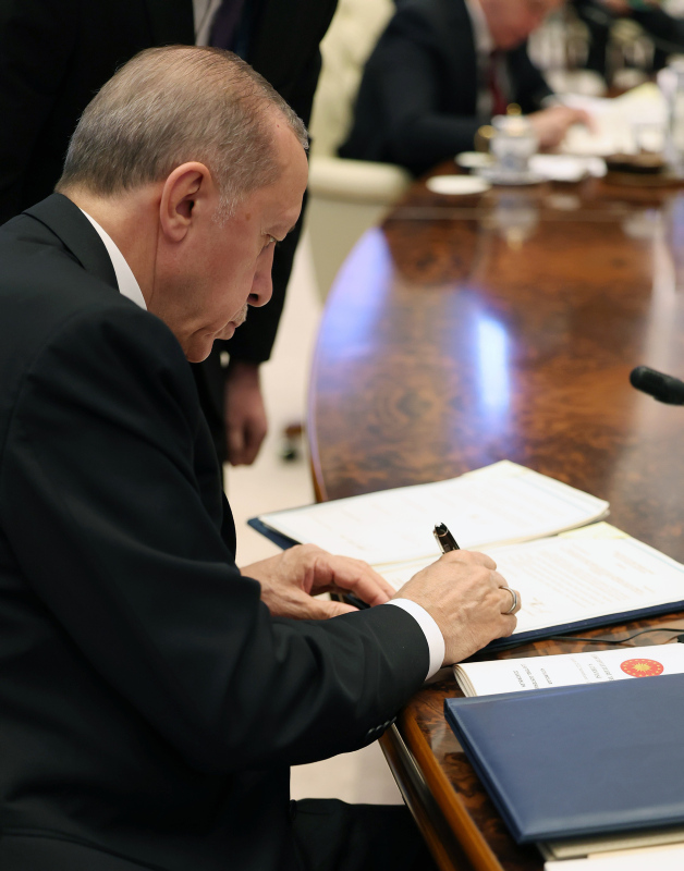 Başkan Erdoğan’dan peş peşe kritik görüşmeler! Semerkant’ta dikkat çeken kareler