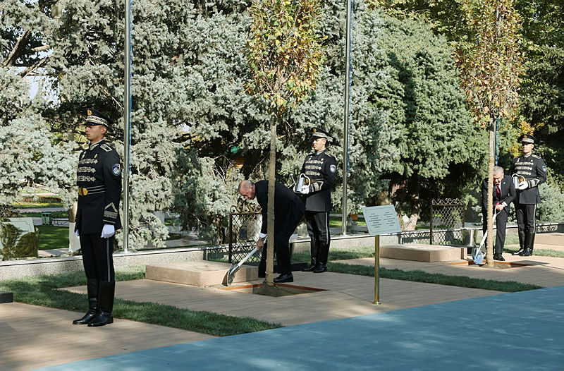 Başkan Erdoğan’dan peş peşe kritik görüşmeler! Semerkant’ta dikkat çeken kareler