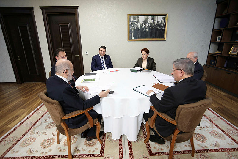 SON DAKİKA: 6’lı masa dağıldı! İYİ Parti GİK Toplantısı sonrası Meral Akşener’den zehir zemberek açıklamalar: Dayatmaya boyun eğmeyeceğiz