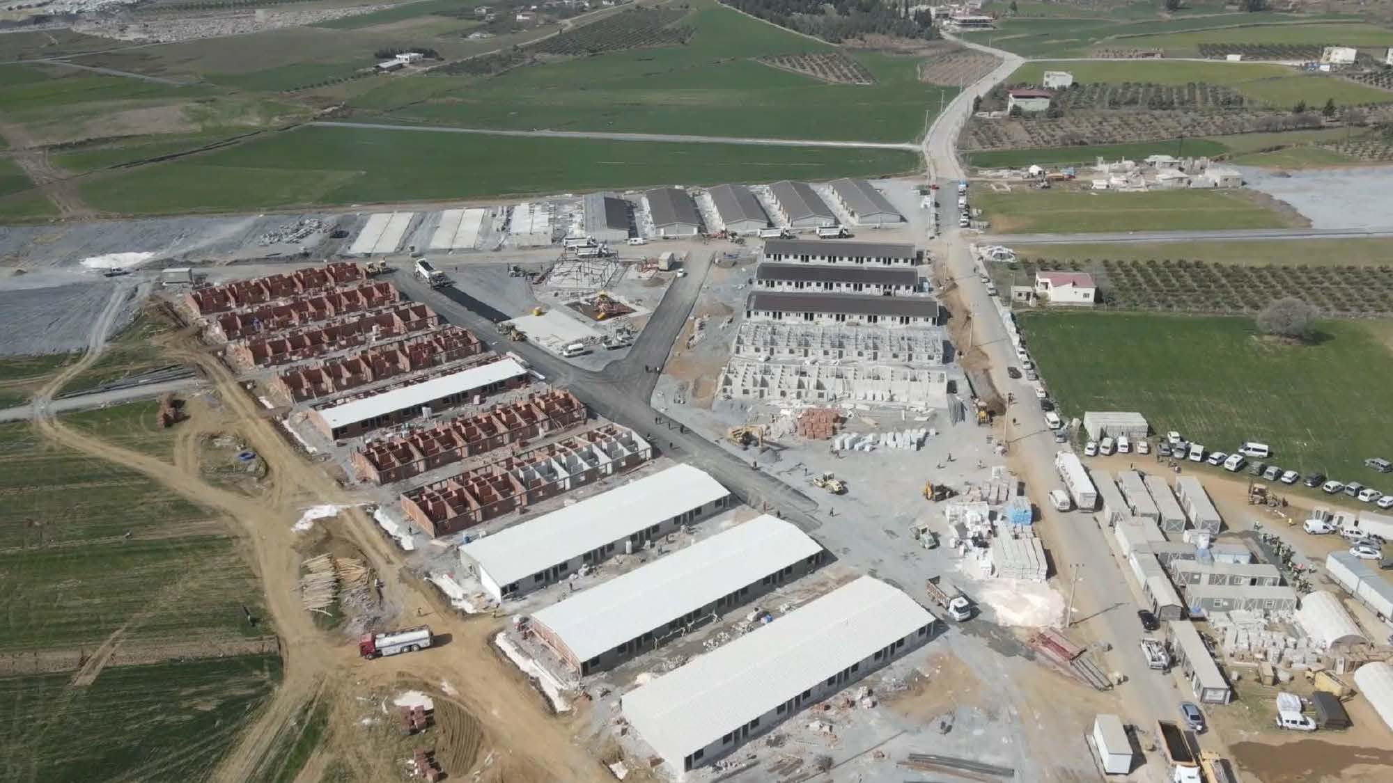 Ulusal Risk Planı Toplantısı sonrası Bakan Kurum’dan önemli açıklamalar: Deprem bölgesine 405 bin konut