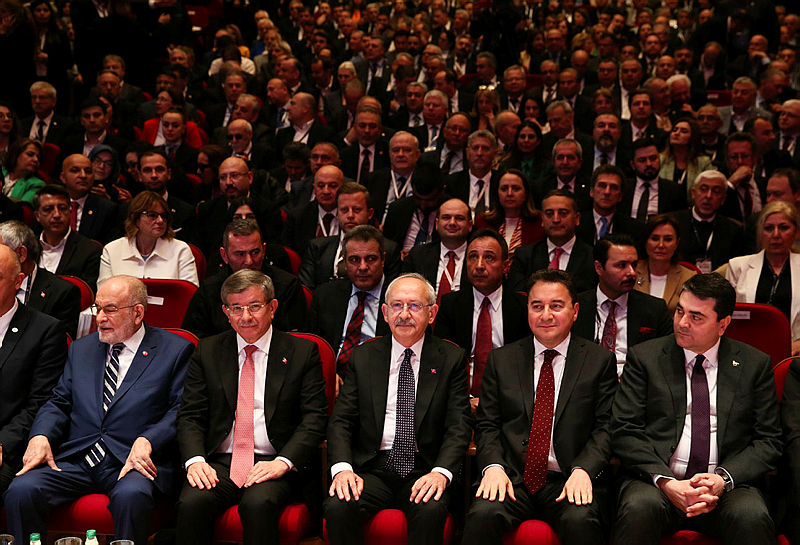 Kılıçdaroğlu 7’li koalisyon masasında kontrolü kaybetti! Peş peşe yeni krizler kapıda