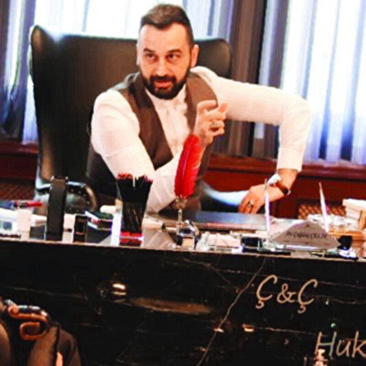 SON DAKİKA | Kemal Kılıçdaroğlu’na DEŞİFRE! Kemal Kılıçdaroğlu için 40 milyon takipçili troll ordusu kurulmuş!