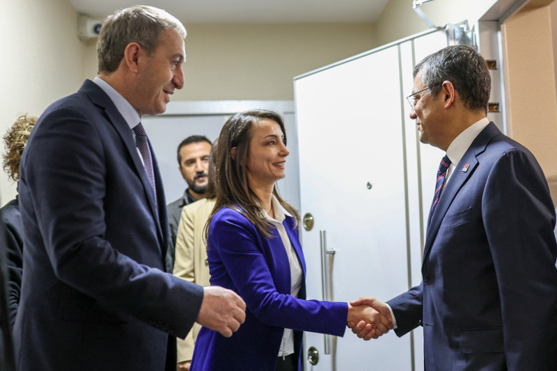 CHP’nin ittifak ortağı DEM’den küstah sözler! Terör örgütü elebaşı Öcalan vurgusu yaparak tehditler savurdu…