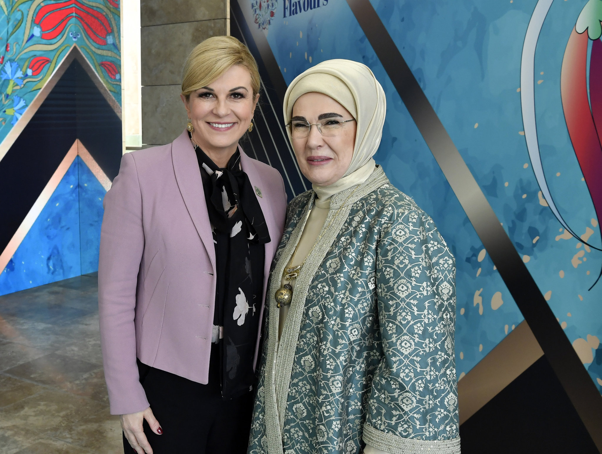 Antalya Diplomasi Forumu’nda kadın, barış ve güvenlik paneli: Emine Erdoğan’a övgü dolu sözler!
