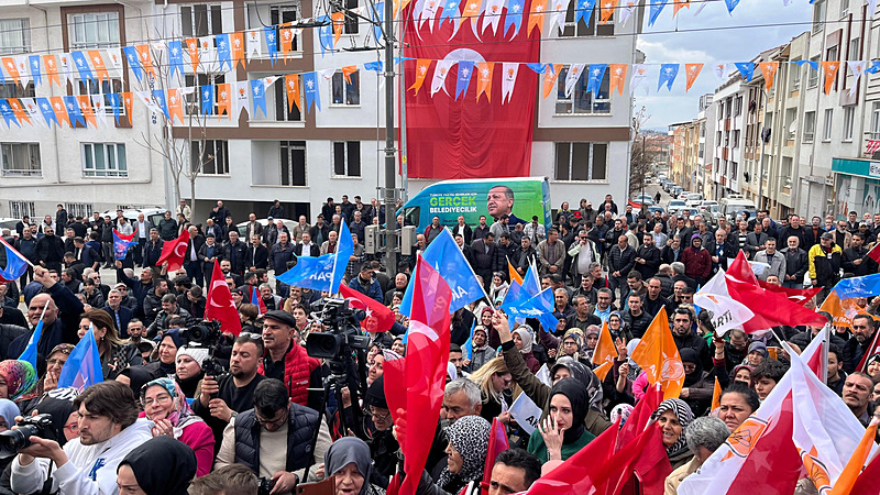 Nebi Hatipoğlu: CHP medya baronları ve genel başkanları ile üstüme geliyor!
