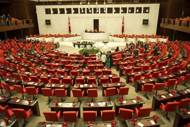 TORBA YASA 2024 HABERLERİ: 3600 ek gösterge, Bağkur 7200 gündemde! 2. Torba Yasa Meclis’ten geçti mi, maddeleri neler?