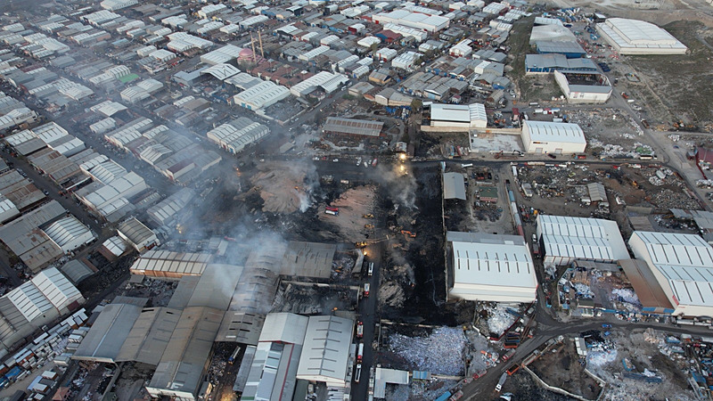 Ankara’da Hurdacılar Sanayi Sitesi’ndeki yangın kontrol altına alındı! Felaketin boyutu gün ağarınca ortaya çıktı