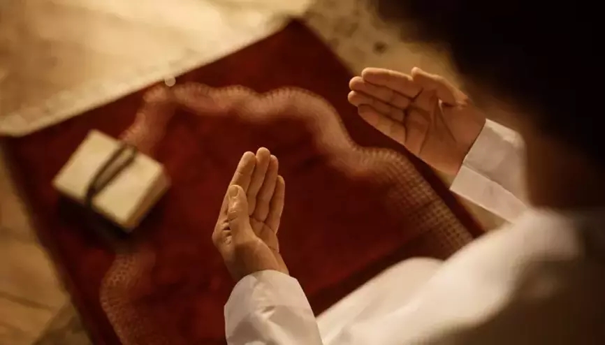 Kadir Gecesi nedir,  bu gece ne oldu, neden kutlanıyor? Bin aydan daha hayırlı Kadir Gecesi faziletleri, anlamı, önemi