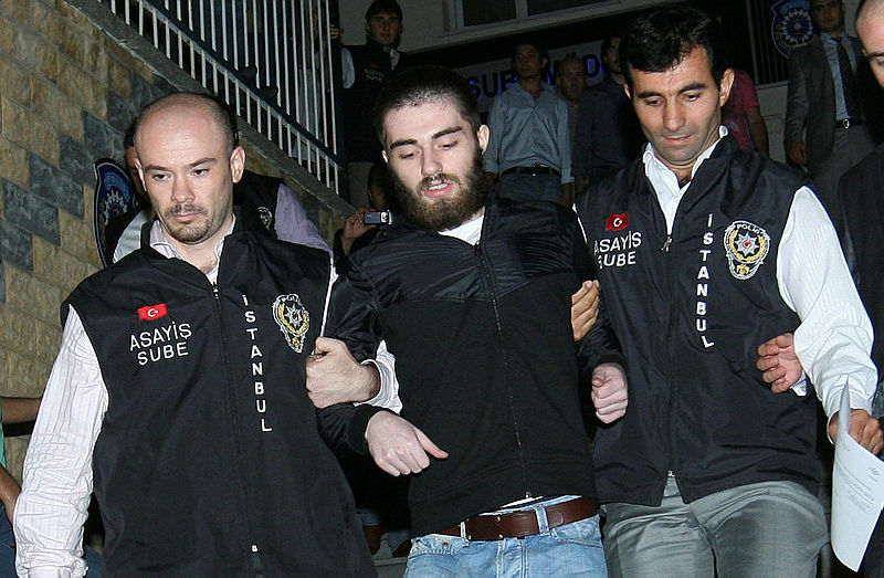 İşte Cem Garipoğlu’nun son saatleri! SABAH hapishanedeki görüntülerine ulaştı: Koridorda son volta