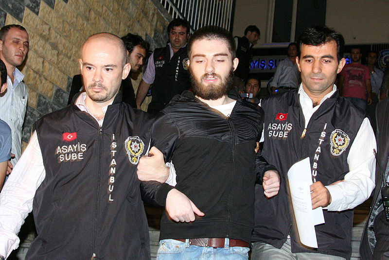 İşte Cem Garipoğlu’nun son saatleri! SABAH hapishanedeki görüntülerine ulaştı: Koridorda son volta