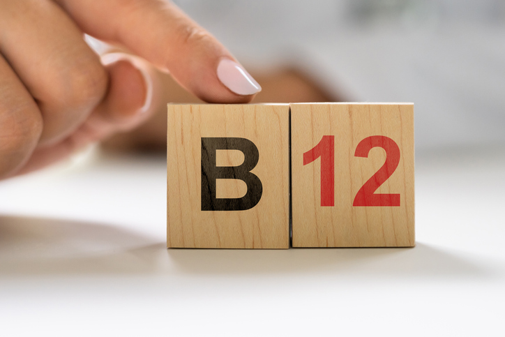 Bu besin B12 depolarını fulluyor! Günde 1 defa yiyen şifa buluyor...