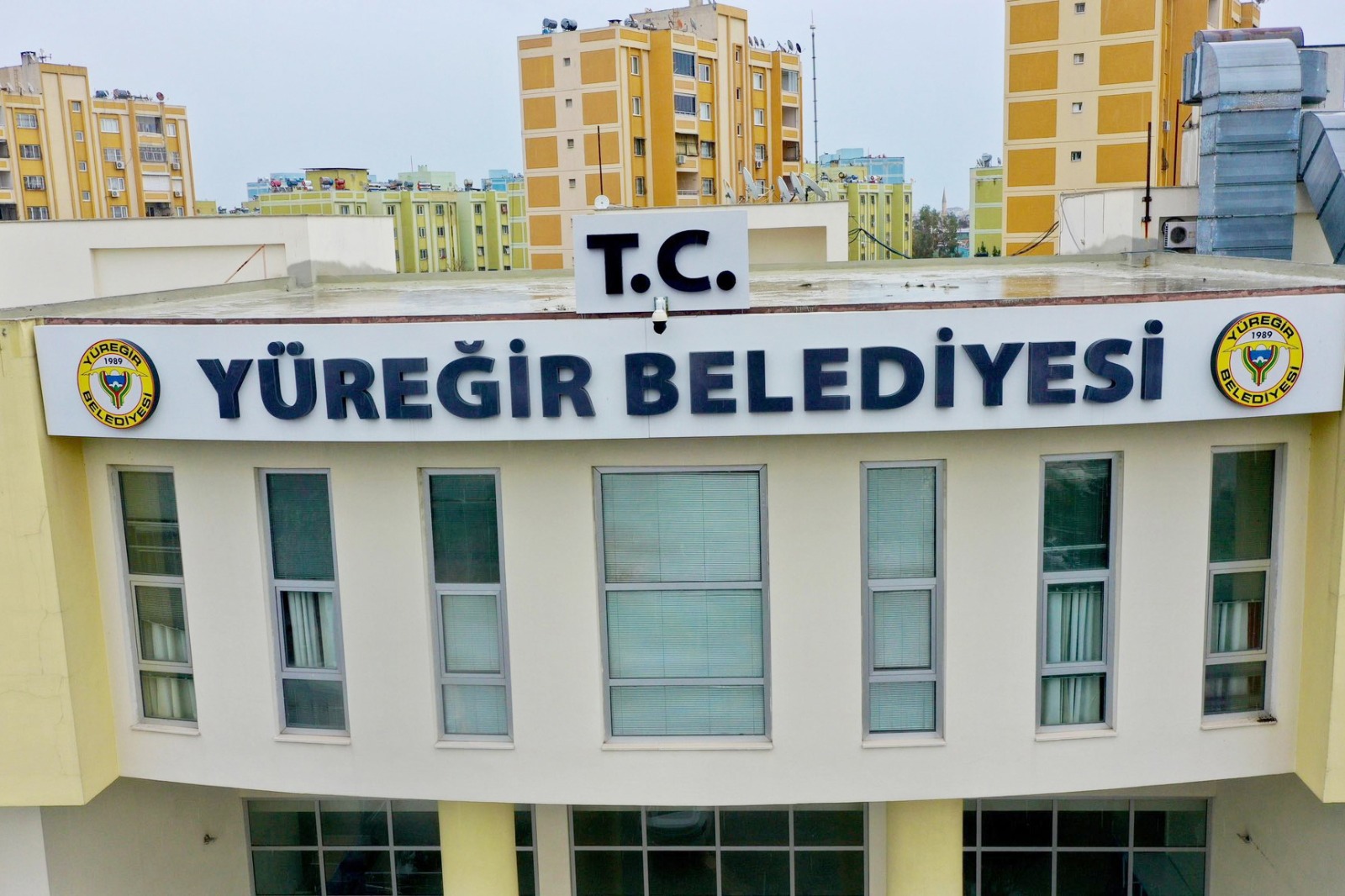 CHP’de akraba saltanatı! Başkan işçileri çıkarıp yeğenlerini aldı