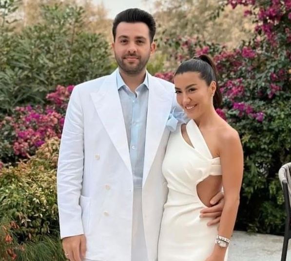 Sibel Can'ın ilk göz ağrısı Engincan Ural'dan güzel eşi Merve Kaya'ya evlilik yıl dönümlerinde romantik kutlama!