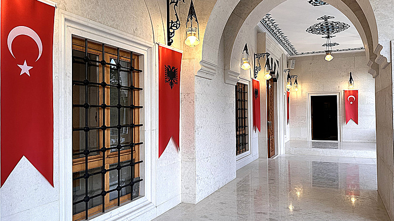 Aynı anda 10 bin kişi ibadet edebilecek! Balkanların en büyük camisi Namazgah Camii açılıyor