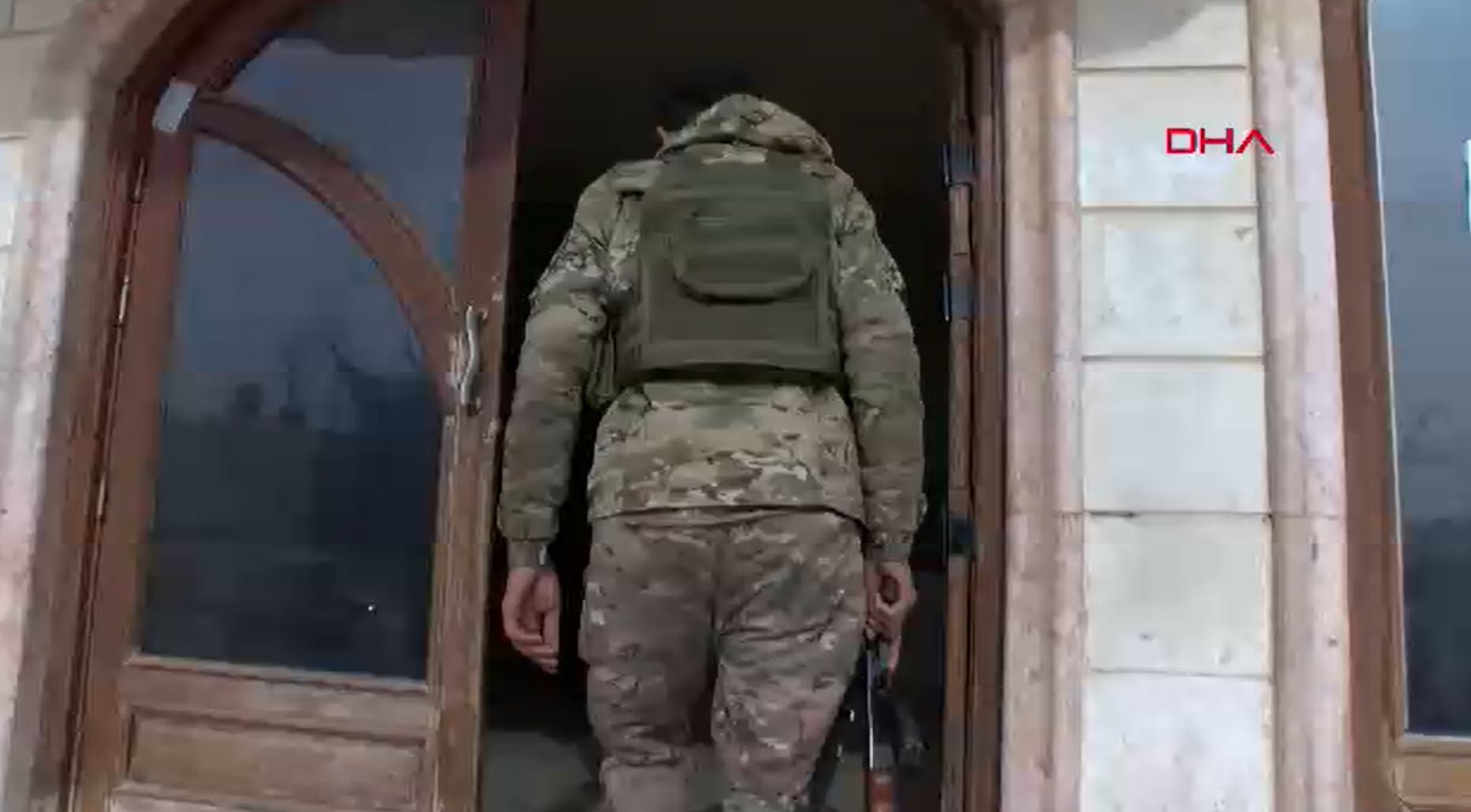 Tel Rıfat ve Münbiç’i köstebek yuvasına çevirmişler: Teröristlerin bir alçaklığı daha ortaya çıktı