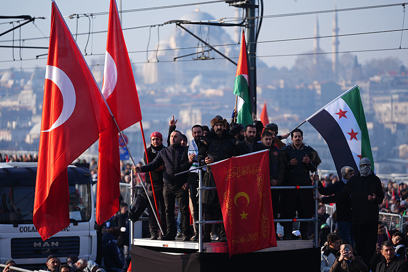 Dün Ayasofya, bugün Emevi, yarın Aksa! Dünyaya Galata’dan Gazze mesajı: Karanlık günlere bir güneş doğuyor