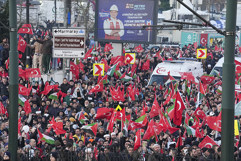 Dün Ayasofya, bugün Emevi, yarın Aksa! Dünyaya Galata’dan Gazze mesajı: Karanlık günlere bir güneş doğuyor