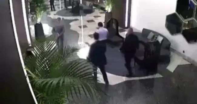 SON DAKİKA | CHP’lilerden Ekrem İmamoğlu’na istifa et çağrısı: Aklan da gel