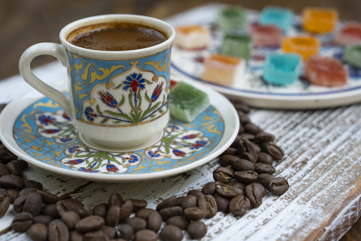 Bir faydası daha ortaya çıktı! Kahveyi böyle içmek gençleştiriyor...