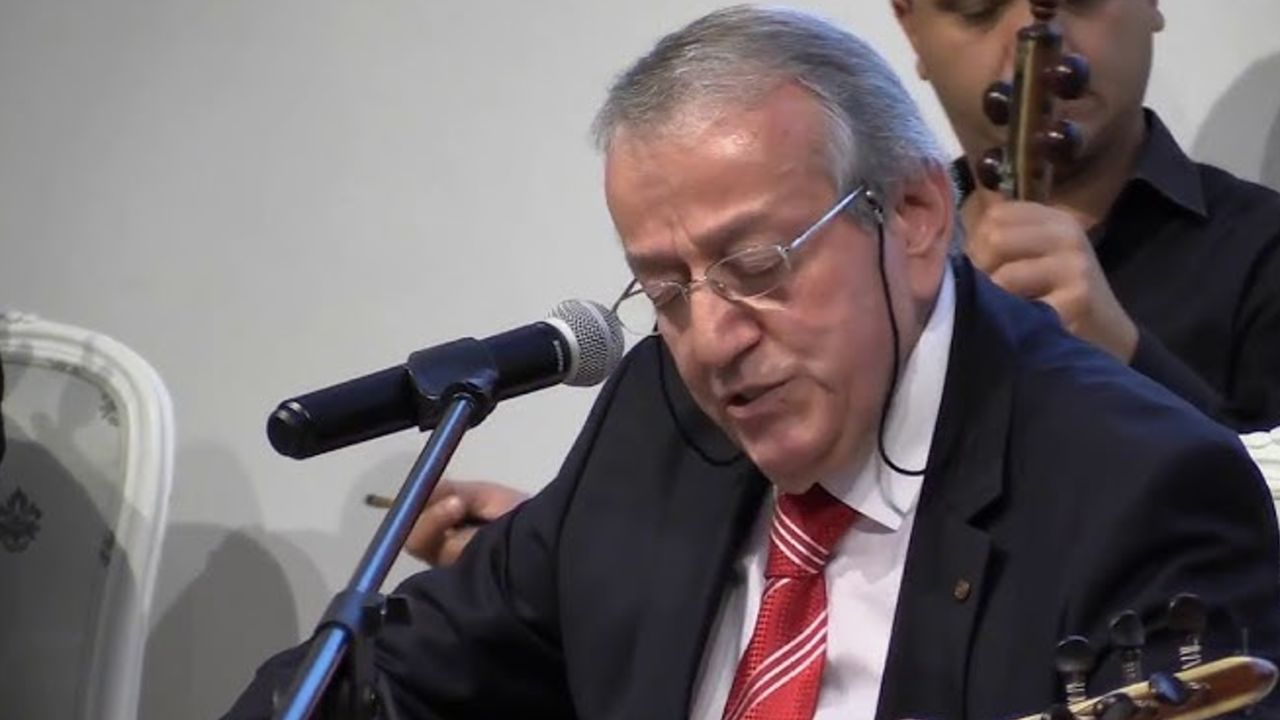 Kanser tedavisi görüyordu! 79 yaşındaki Türk halk müziği sanatçısı Mehmet Erenler hastaneye kaldırıldı