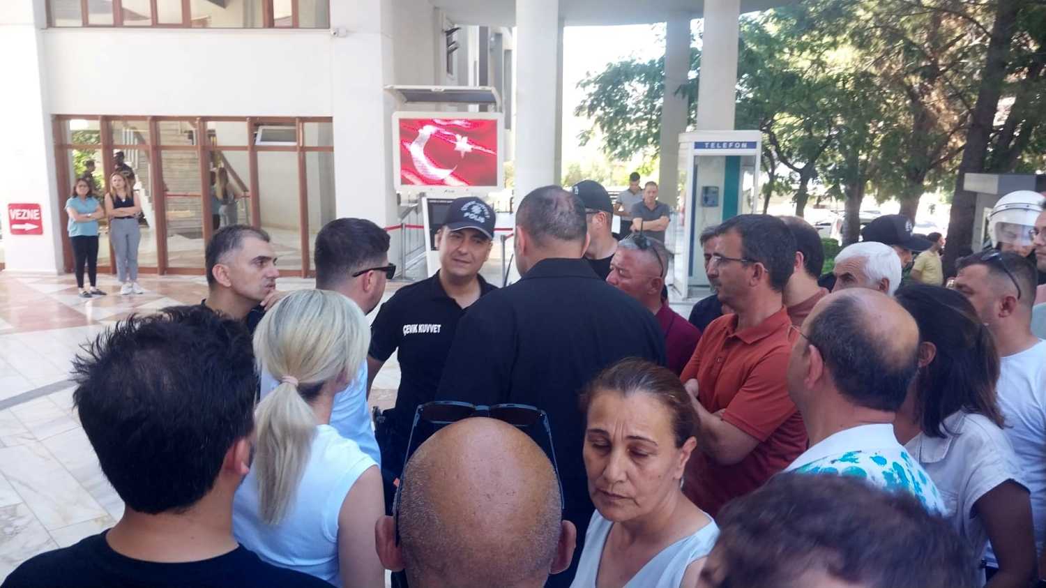 SON DAKİKA | CHP’li Manavgat Belediyesi’nde rüşvet tarifesi: Ruhsata 6 milyon lira, iskana 200 bin Euro