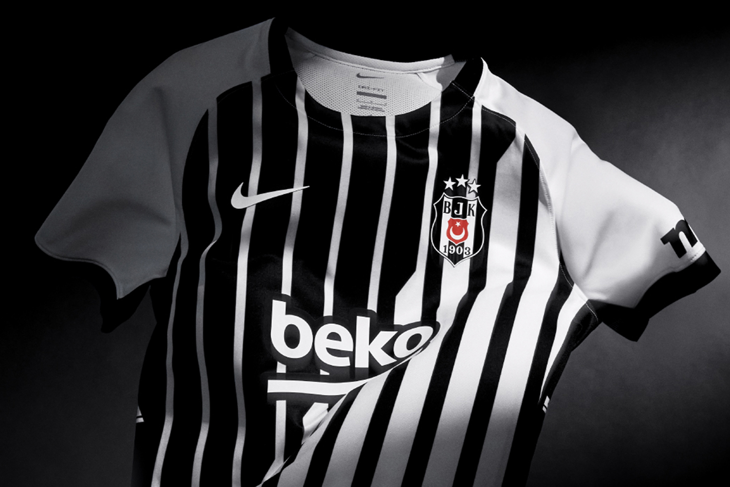 Türkiye’de yeni sezon formaları tanıtıldı! Beşiktaş, Fenerbahçe, Galatasaray ve Trabzonspor listede