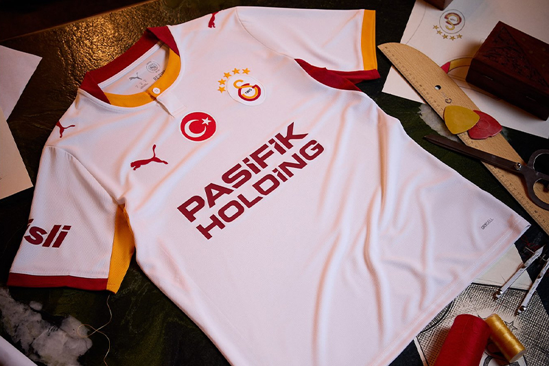 Türkiye’de yeni sezon formaları tanıtıldı! Beşiktaş, Fenerbahçe, Galatasaray ve Trabzonspor listede