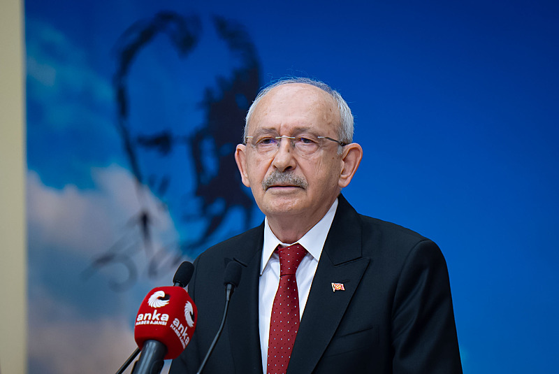 SON DAKİKA… CHP’de kritik MYK öncesi çarpıcı iddia! Kemal Kılıçdaroğlu Özgür Özel’i görevde alacak: Yerine gelecek isim bile belli