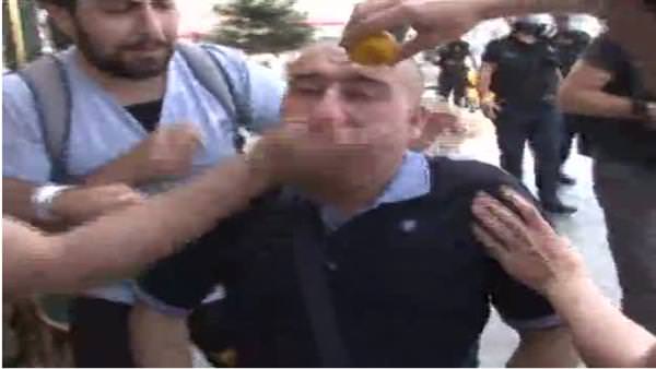 Taksim'de Suriyeli Turistin ‘Biber Gazı’ İsyanı