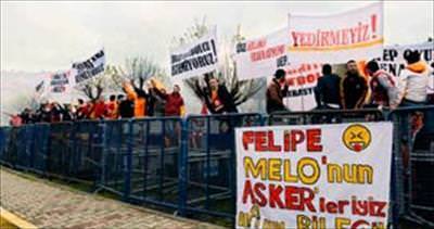 Galatasaraylılar Melo için yürüdü