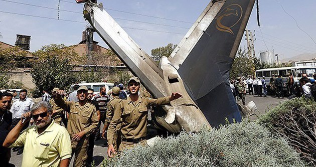 İran’da uçak düştü: 7 ölü