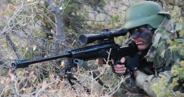 Özel Harekat taburu ve karakola saldırı