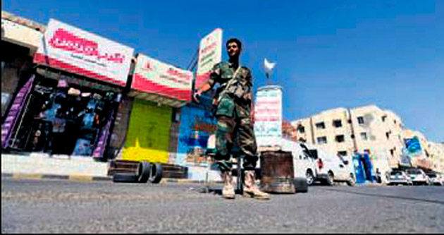 Yemen’de Husiler havaalanı işgal etti