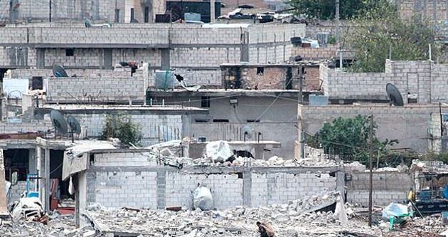 Kobani’nin doğusu harabeye döndü