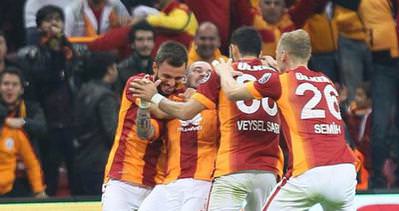 Arena’da Sneijder şov
