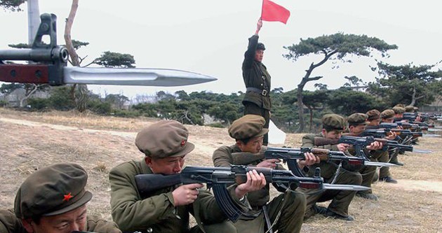 Kuzey ve Güney Kore arasında karşılıklı ateş açıldı