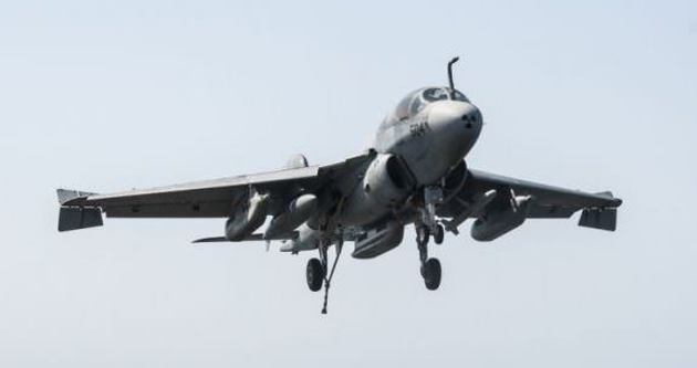 Fransa IŞİD’i vurduğunu açıkladı