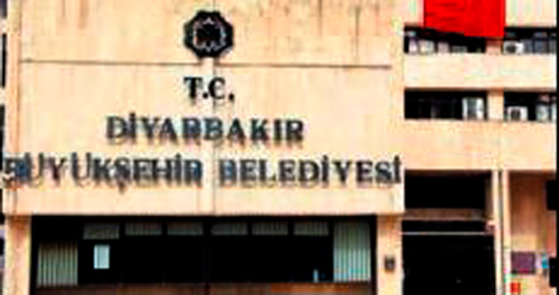 ’Eş başkanlık’a durdurma kararı