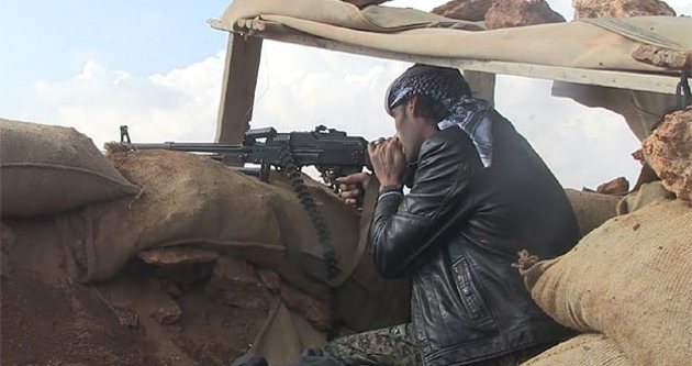 Kürt gruplar IŞİD mevzilerine ağır silahlarla saldırdı