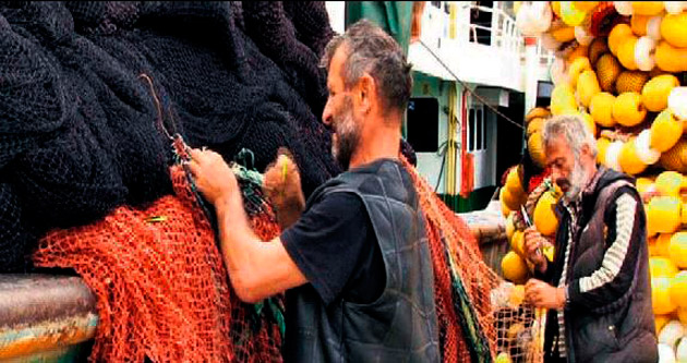 Antalyalı balıkçılar hamsi için Trabzon’da